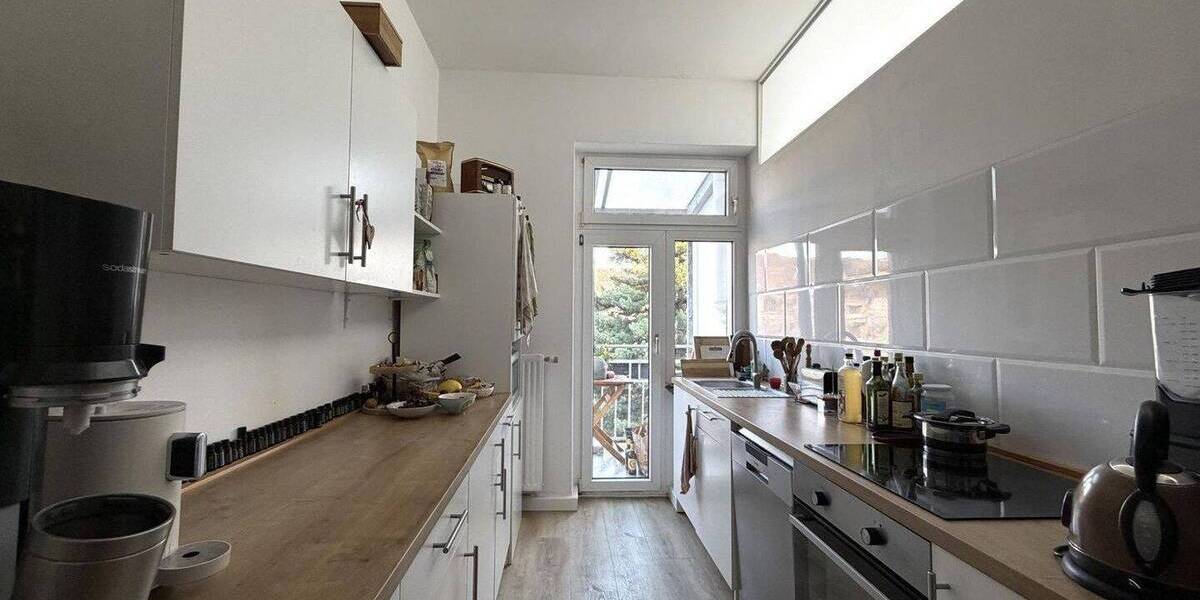 Etagenwohnung Düsseldorf Eller - 3 Zimmer, 96 m&sup2;, 1.340&euro; | Angebot:26434462