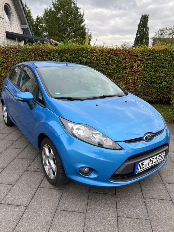 Ford Fiesta 167.300 km 2.890 € Neuss 41468