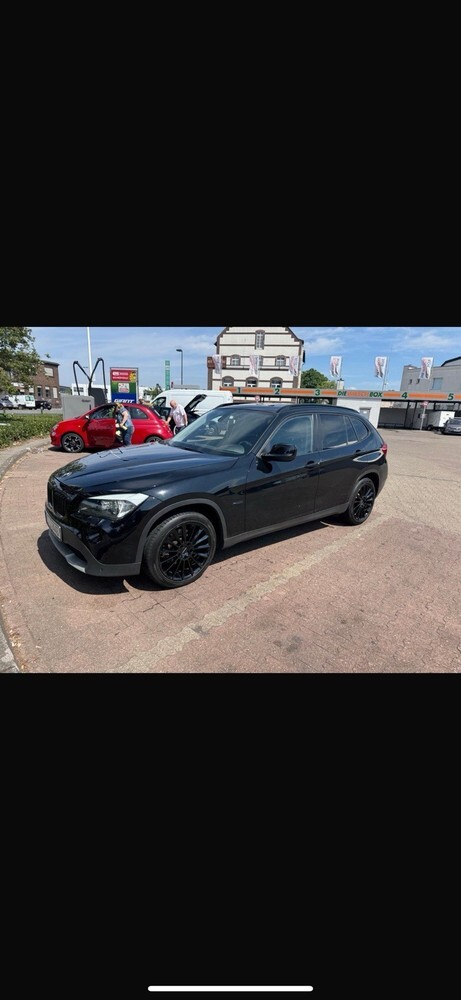 BMW X1 205.000 km 9.999 € Düsseldorf 40213