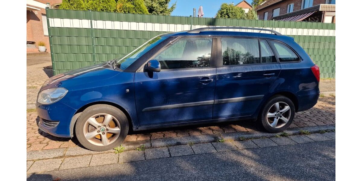 Skoda Fabia 255.000 km 2.500 &euro; Krefeld 47839