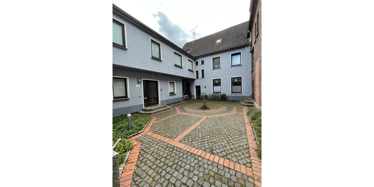 Dachgeschoßwohnung Krefeld Hüls - 2 Zimmer, 66 m&sup2;, 194.500&euro; | Angebot:26373846