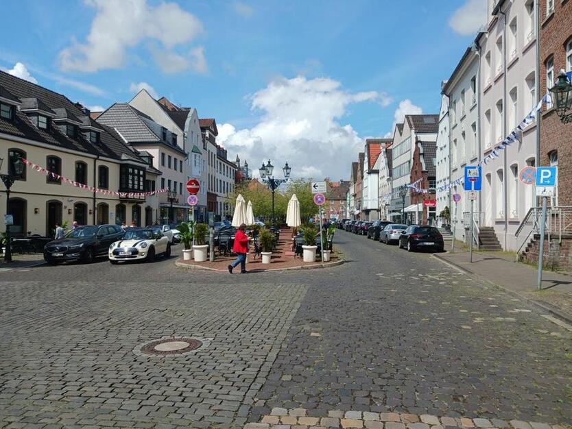 Wohnung am Rhein im schönsten Stadtteil Düsseldorfs