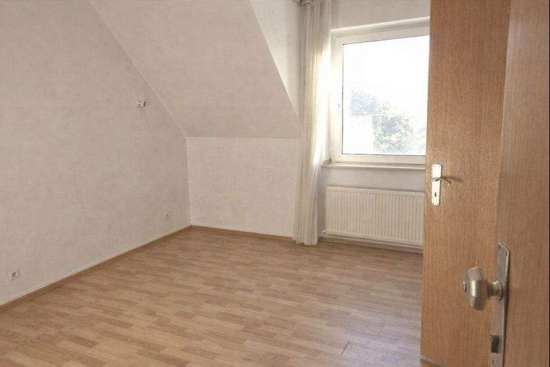 Mehrfamilienhaus, Wohnhaus Velbert Mitte - 6 Zimmer, 160 m&sup2;, 375.000&euro; | Angebot:24670375