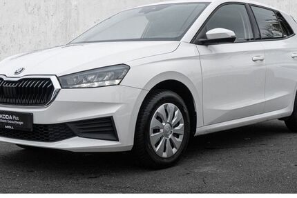 Skoda Fabia 42.756 km 12.790 &euro; Düsseldorf 40474