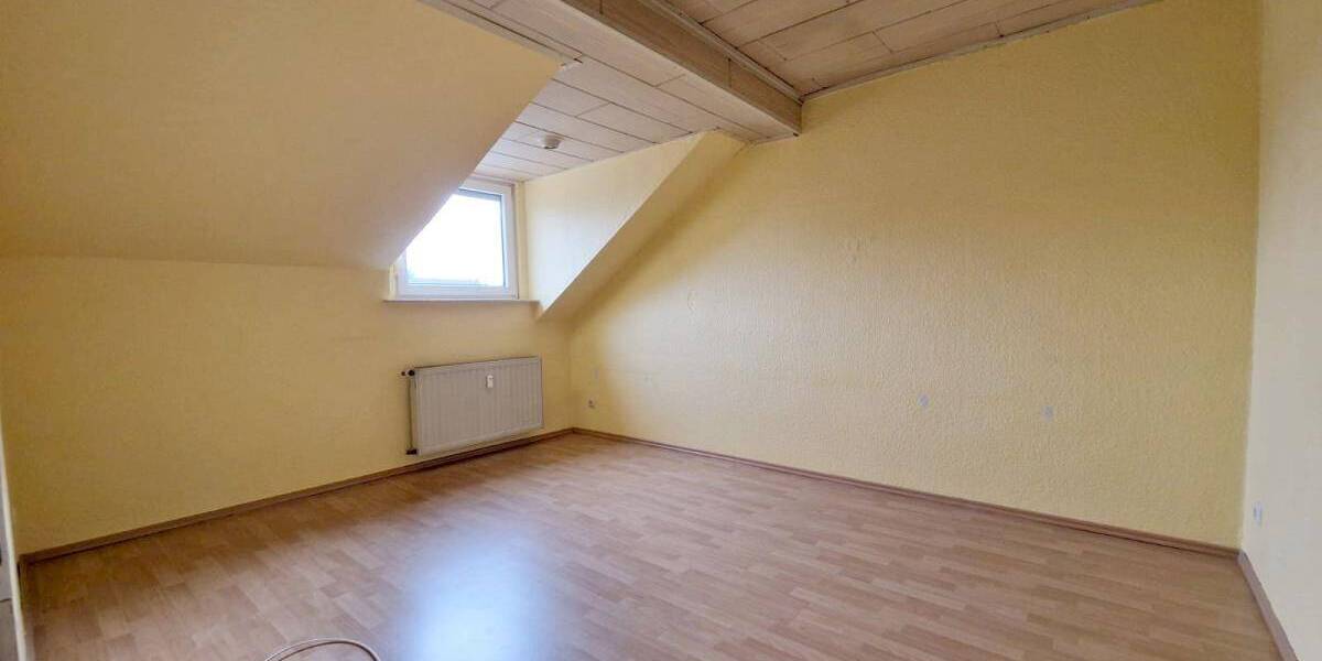 Etagenwohnung Oberhausen Schlad - 3 Zimmer, 100 m&sup2;, 685&euro; | Angebot:26489386