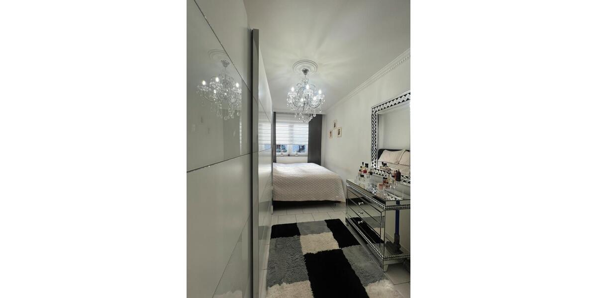 Erdgeschoßwohnung Oberhausen Rothebusch - 4.5 Zimmer, 130 m&sup2;, 1.600&euro; | Angebot:26238290