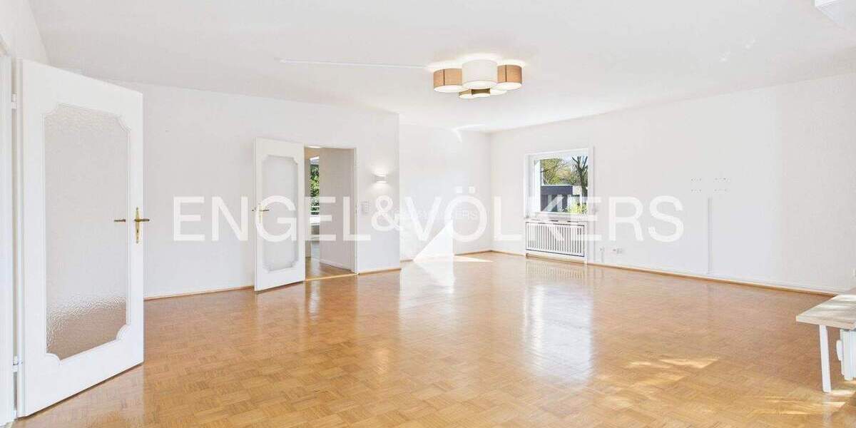 Etagenwohnung Krefeld Inrath/Kliedbruch - 4 Zimmer, 130 m&sup2;, 350.000&euro; | Angebot:25375074