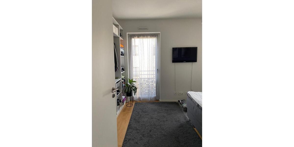Etagenwohnung Düsseldorf Oberbilk - 2 Zimmer, 64 m&sup2;, 1.241&euro; | Angebot:25262515