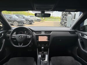 Skoda OCTAVIA 2.0 RS245 Combi+Navi+CarPlay+Totwinkel+ 89.000 km 22.450 &euro; Meerbusch 40667