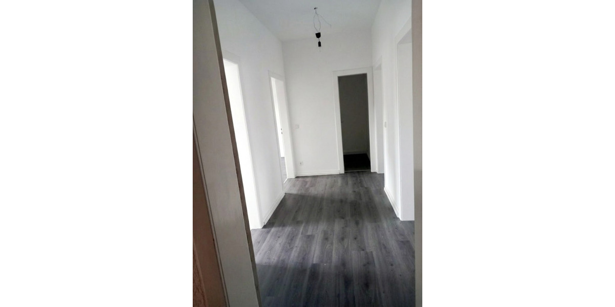 Etagenwohnung Oberhausen Osterfeld-West - 2 Zimmer, 70 m&sup2;, 598&euro; | Angebot:25537316