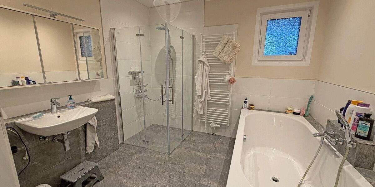 Einfamilienhaus Hünxe Krudenburg - 8 Zimmer, 246 m&sup2;, 550.000&euro; | Angebot:24858215