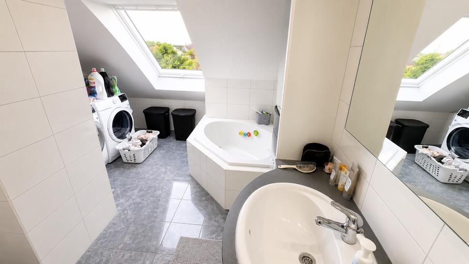 Maisonettenwohnung Duisburg Rheinhausen - 3 Zimmer, 99 m&sup2;, 285.000&euro; | Angebot:26931453