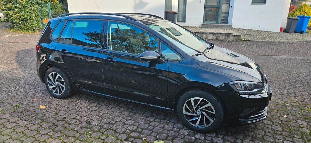 VW Golf Sportsvan 137.550 km 15.940 € Korschenbroich 41352