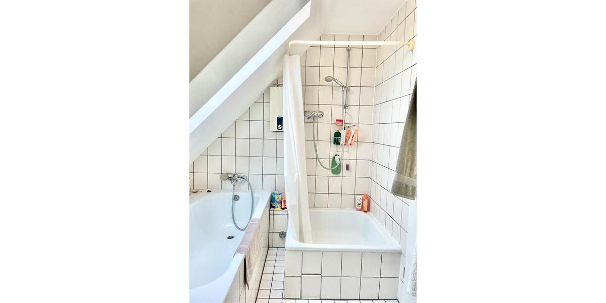 Dachgeschoßwohnung Düsseldorf Stadtbezirk 3 - 1 Zimmer, 45 m&sup2;, 530&euro; | Angebot:24982486