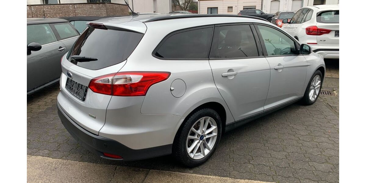 Ford Focus 127.000 km 6.850 &euro; Moers 47443