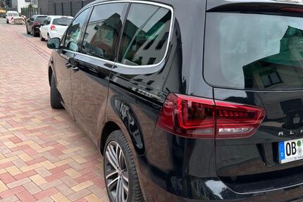 Seat Alhambra 97.700 km 21.500 &euro; Oberhausen 46117