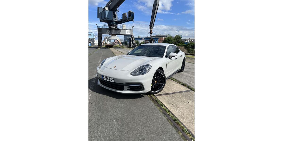 Porsche Panamera 67.500 km 72.700 &euro; Düsseldorf 40227