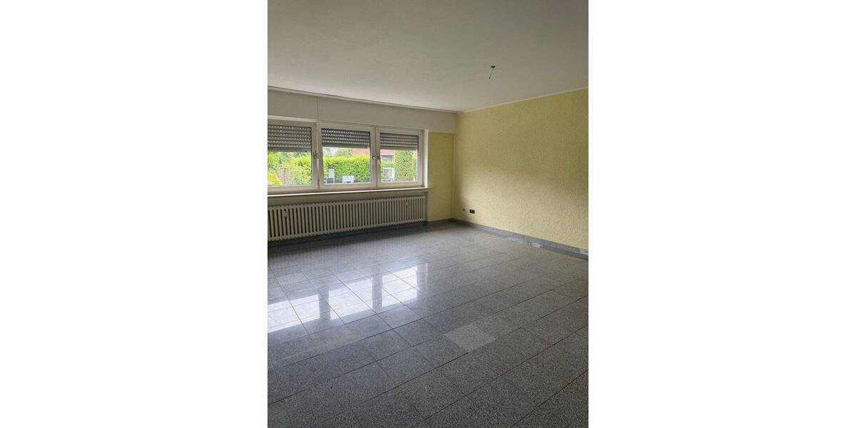 Etagenwohnung Oberhausen Schwarze Heide - 3 Zimmer, 98 m&sup2;, 900&euro; | Angebot:26865303
