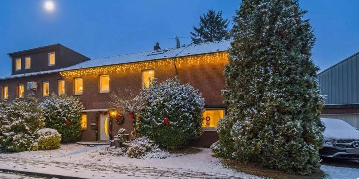 Haus zum Kaufen in Duisburg 634.900 € 192.5 m² 6 zimmer