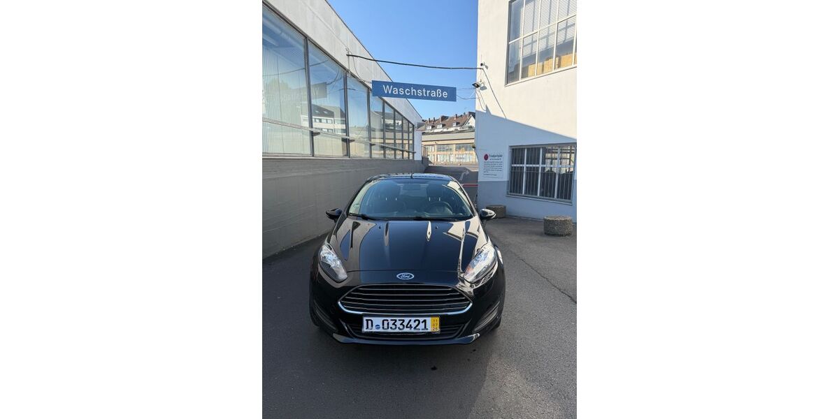 Ford Fiesta 147.000 km 3.499 &euro; düsseldorf 40625