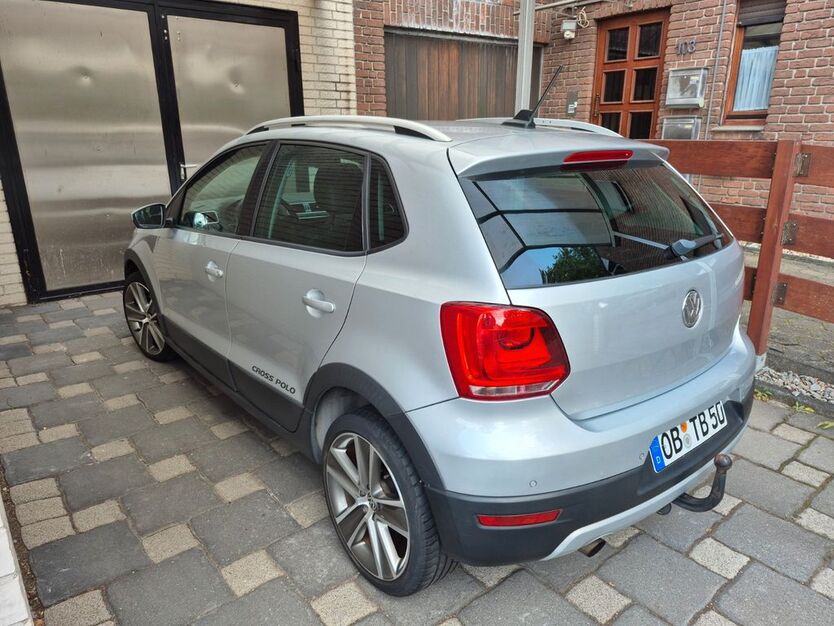 VW Polo 76.000 km 9.240 € Oberhausen 46119