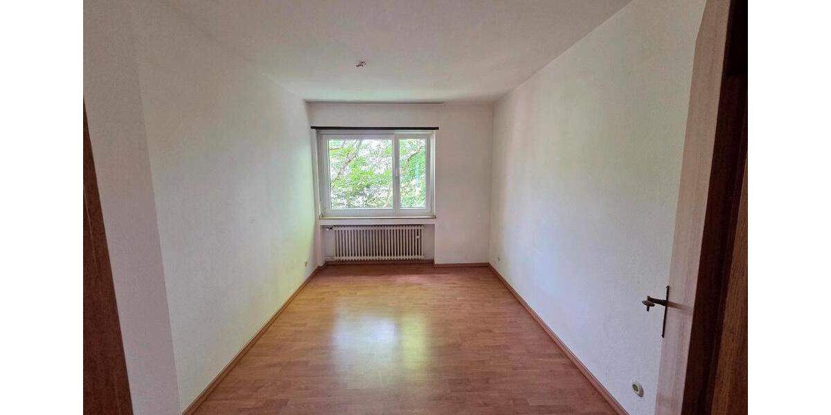 Etagenwohnung Neuss Gnadental - 4 Zimmer, 82 m&sup2;, 285.000&euro; | Angebot:27114757