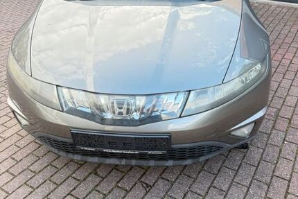Honda Civic 195.000 km 2.700 &euro; Duisburg 47239