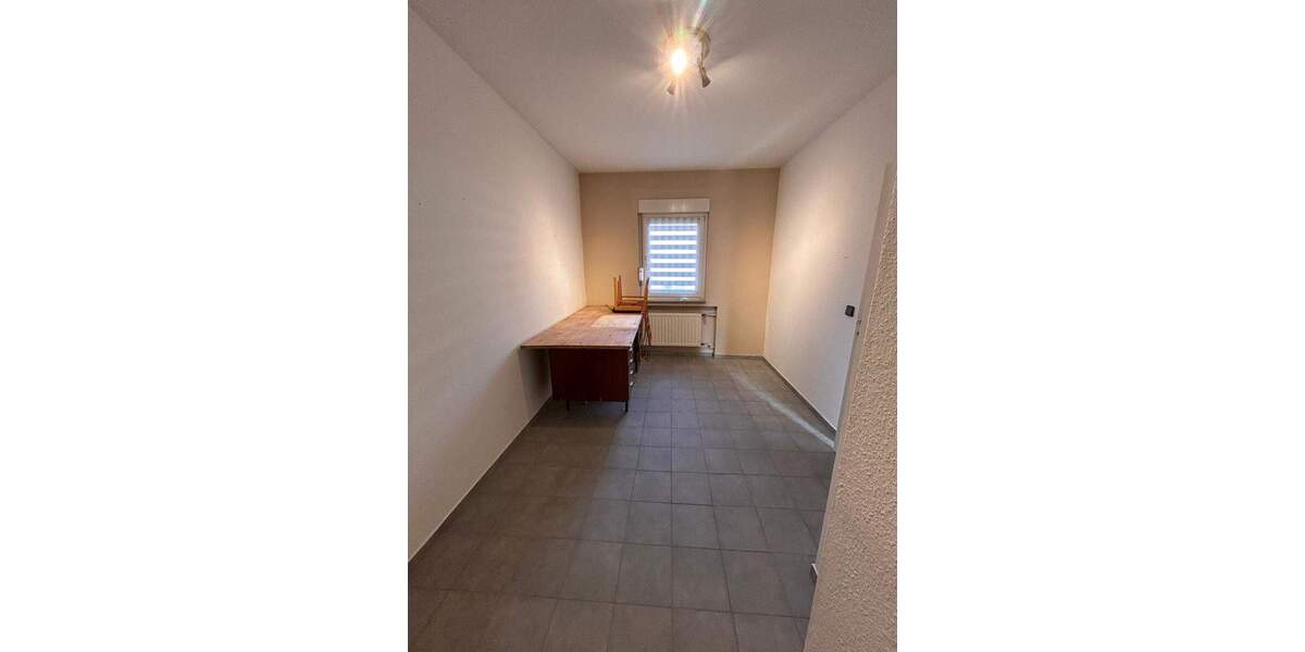 Reihenhaus Wesel - 4 Zimmer, 135 m&sup2;, 300.000&euro; | Angebot:25666297