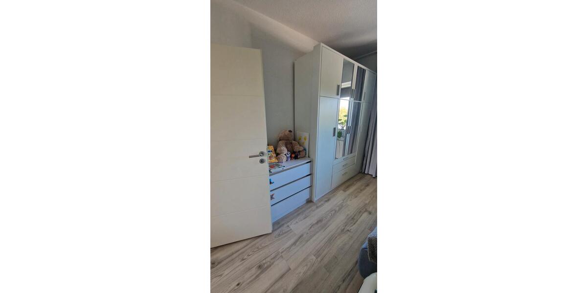 Etagenwohnung Neuss Furth-Mitte - 3 Zimmer, 68 m&sup2;, 230.000&euro; | Angebot:26997623
