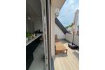 Lichtdurchflutete 3-Zimmer-DG-Wohnung mit großer Dachterrasse etc