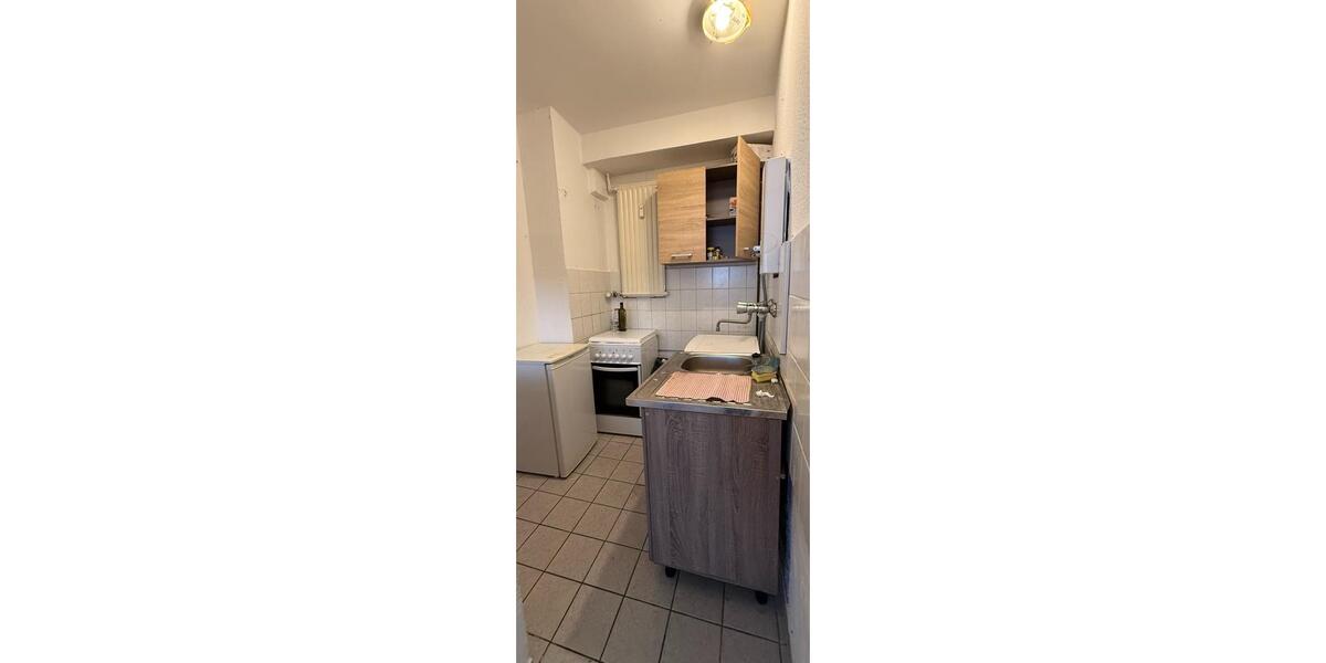 Etagenwohnung Düsseldorf Oberbilk - 1 Zimmer, 38 m&sup2;, 740&euro; | Angebot:25255170