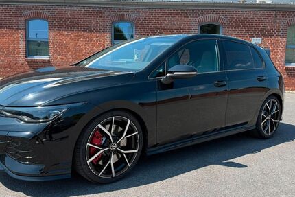 VW Golf 5.144 km 45.990 &euro; Düsseldorf 40625