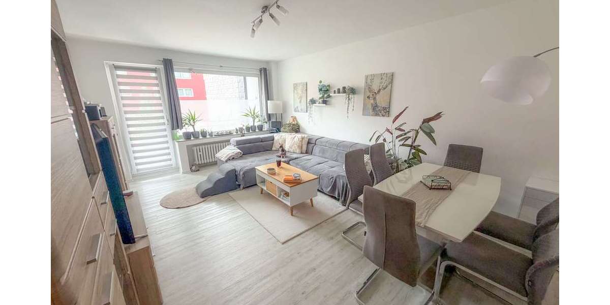 Etagenwohnung Mülheim an der Ruhr - 3 Zimmer, 82 m&sup2;, 600&euro; | Angebot:26898458