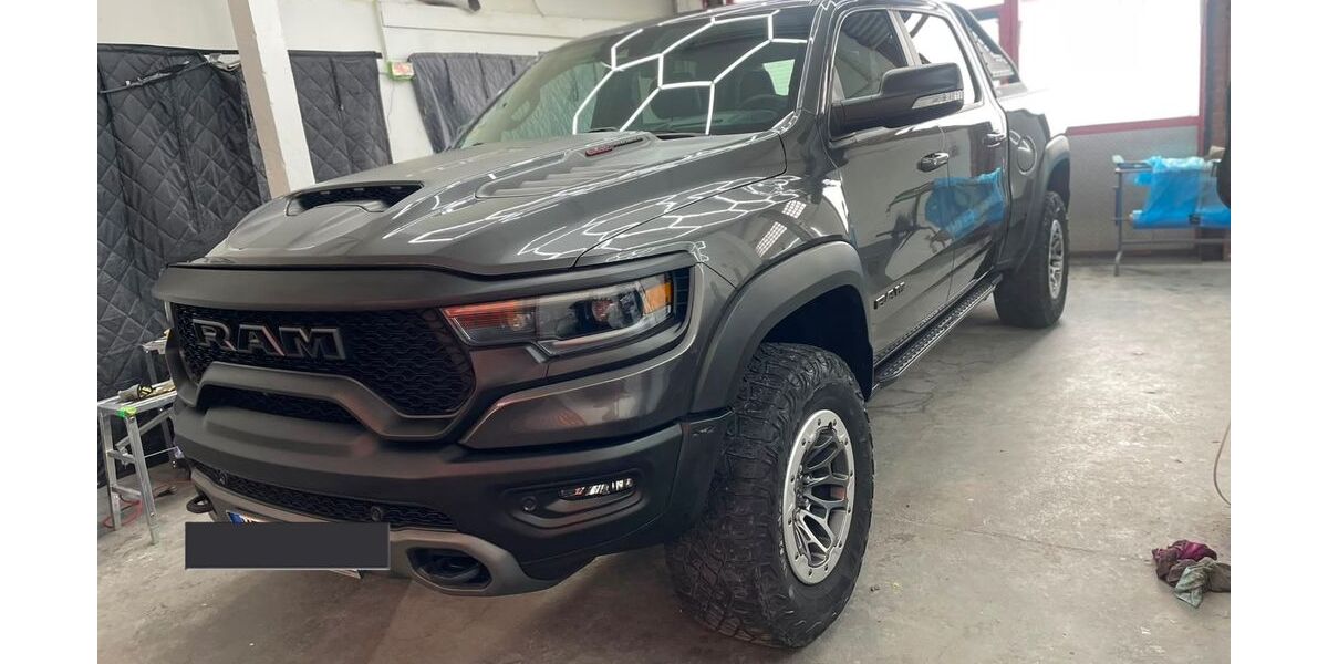 Dodge RAM 78.000 km 79.896 &euro; Tönisvorst 47918