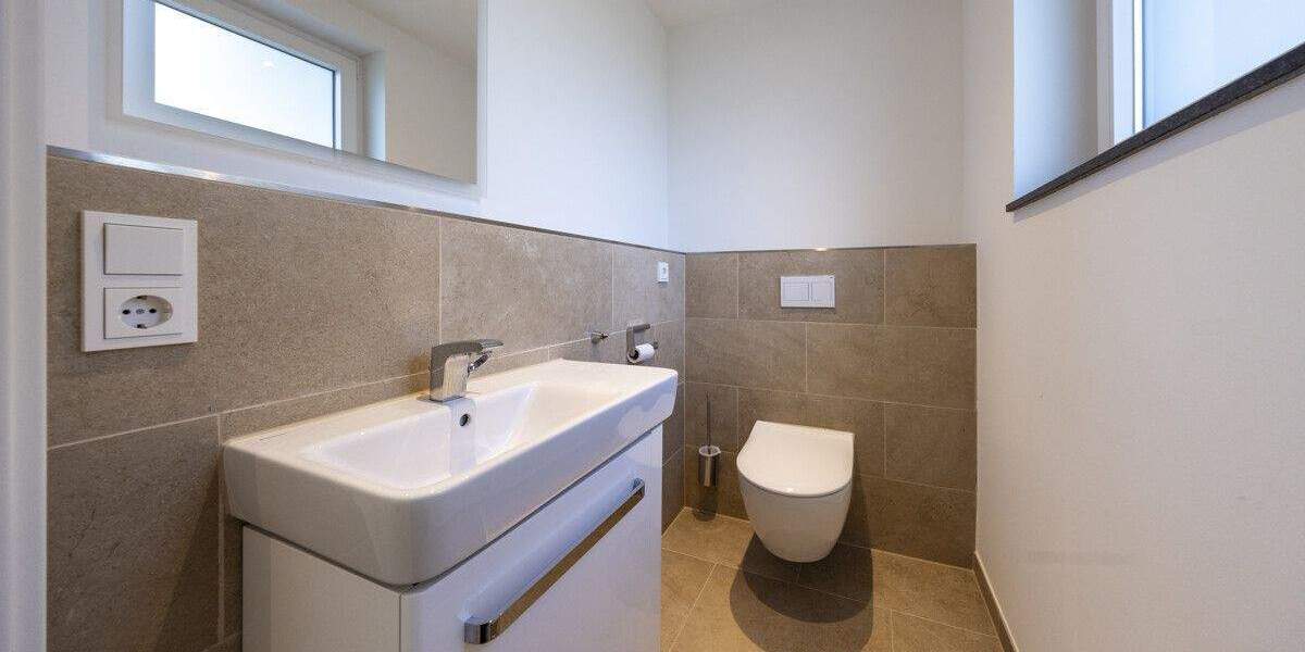 Bungalow Meerbusch Strümp - 7 Zimmer, 219 m&sup2;, 1.390.000&euro; | Angebot:24426528