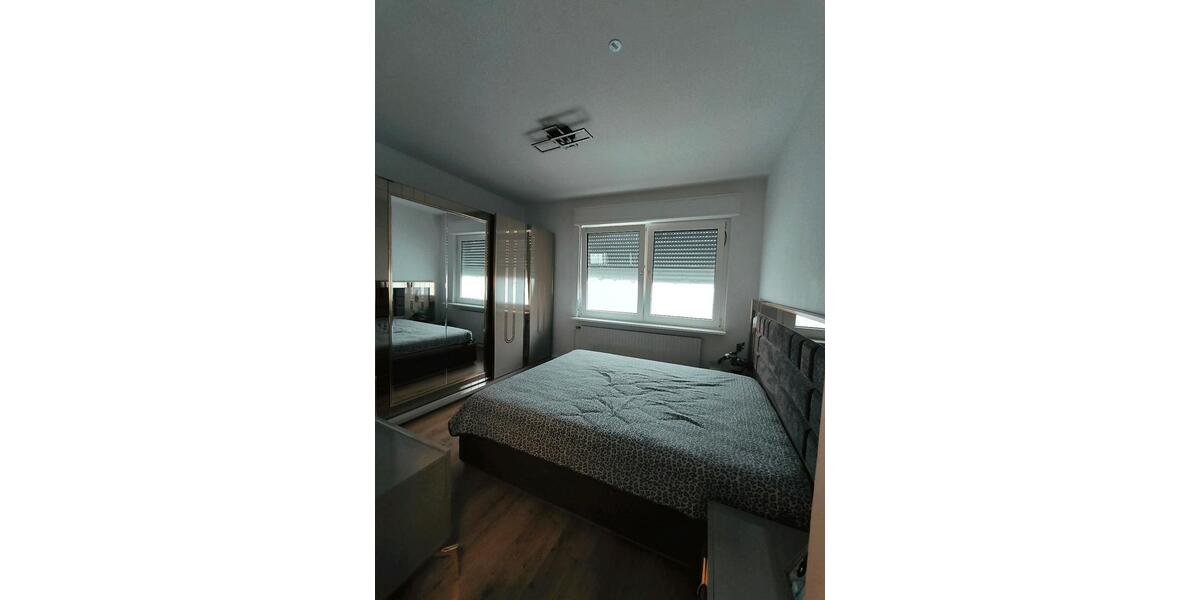 Erdgeschoßwohnung Krefeld - 3 Zimmer, 67 m&sup2;, 180.000&euro; | Angebot:26993471