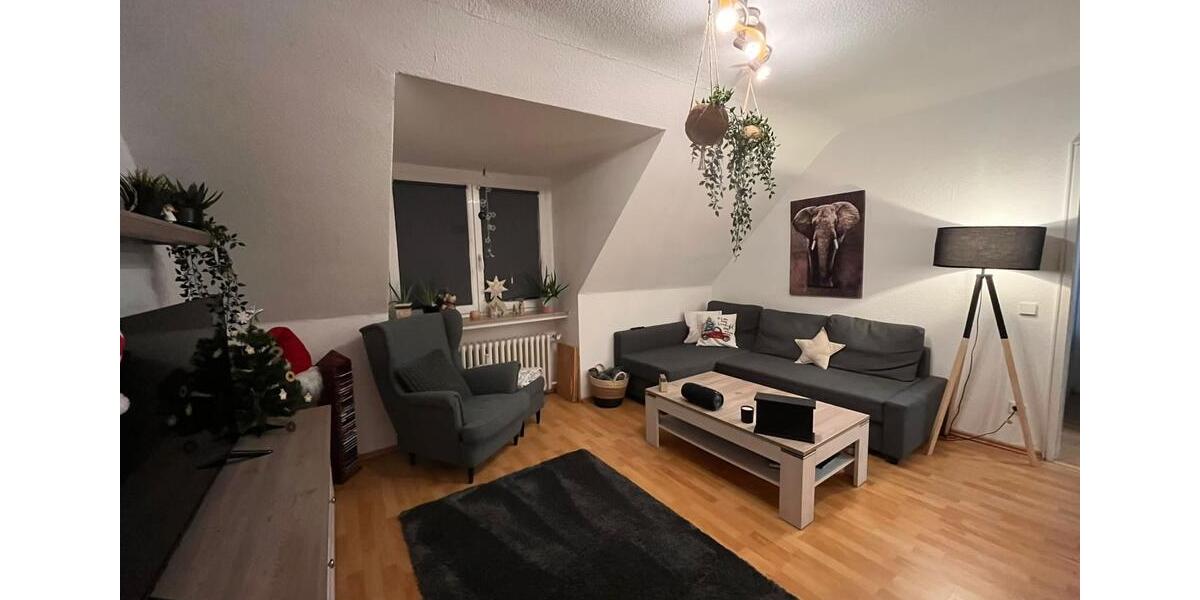 Dachgeschoßwohnung Essen Stadtbezirk IV - 2 Zimmer, 60 m&sup2;, 112.000&euro; | Angebot:25239626