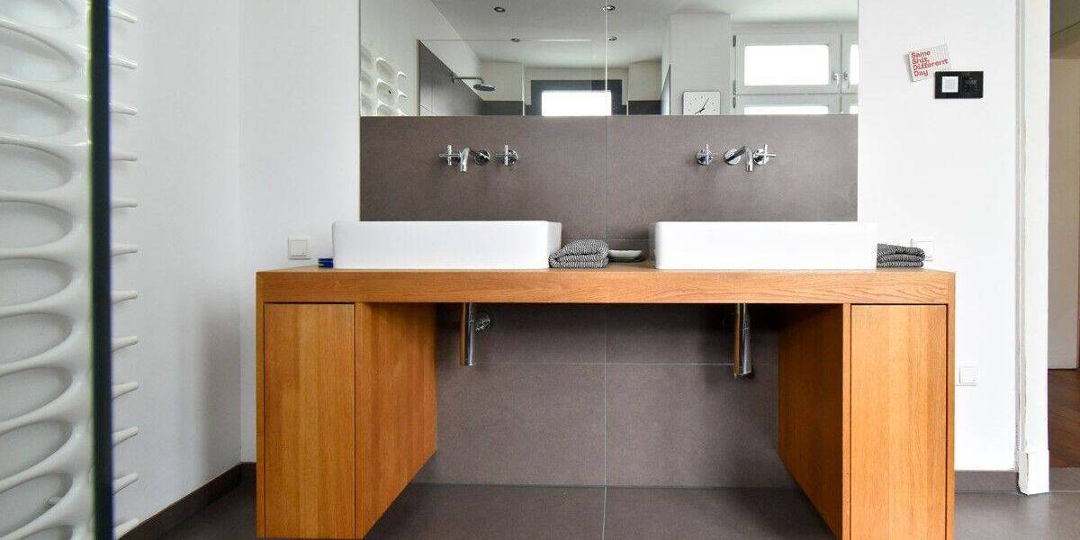 Reihenendhaus Duisburg Duissern - 9 Zimmer, 342 m&sup2;, 1.365.000&euro; | Angebot:26851078