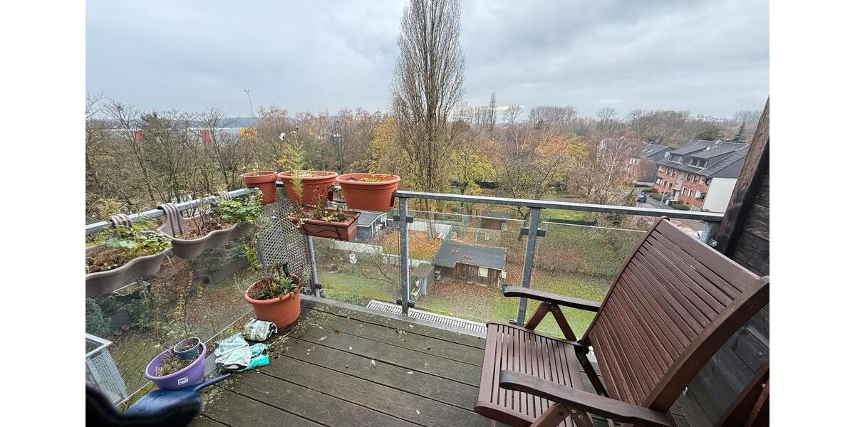 Dachgeschoßwohnung Duisburg Duisburg-Mitte - 3.5 Zimmer, 65 m&sup2;, 119.000&euro; | Angebot:25908168
