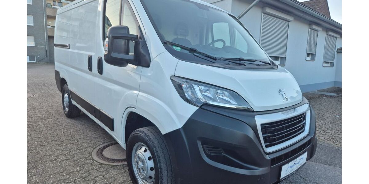 Peugeot Boxer 118.000 km 13.450 &euro; Düsseldorf 40591