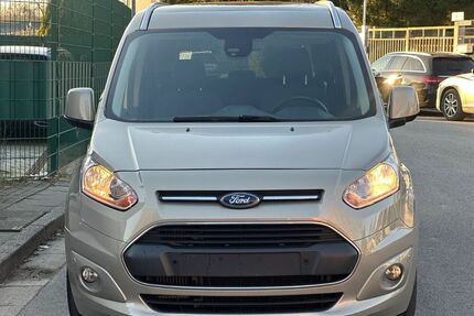 Ford Grand Tourneo