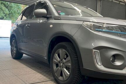 Suzuki Vitara 11.023 km 15.500 &euro; Ratingen 40880