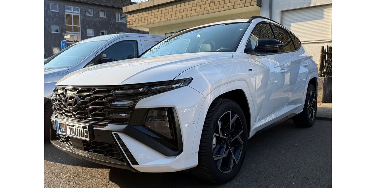 Hyundai TUCSON 6.500 km 37.700 &euro; Velbert-Neviges 42553