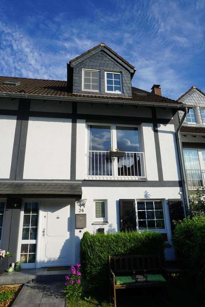 Haus zum Kaufen in Ratingen 599.000 € 148.5 m²
