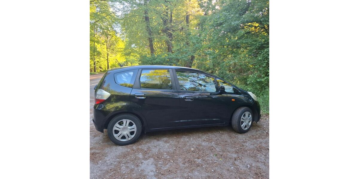 Honda Jazz 178.000 km 3.100 &euro; Kamp-Lintfort 47475