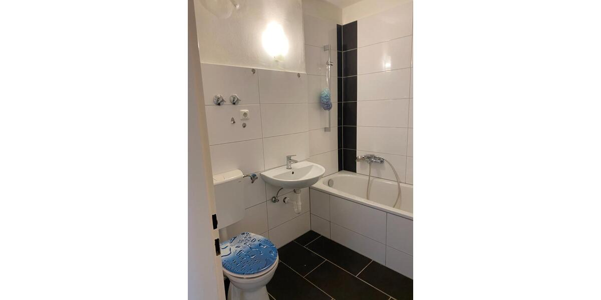 Etagenwohnung Voerde (Niederrhein) - 2.5 Zimmer, 58 m&sup2;, 464&euro; | Angebot:25871607