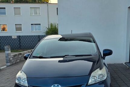 Toyota Prius 117.000 km 11.500 &euro; Duisburg 47179