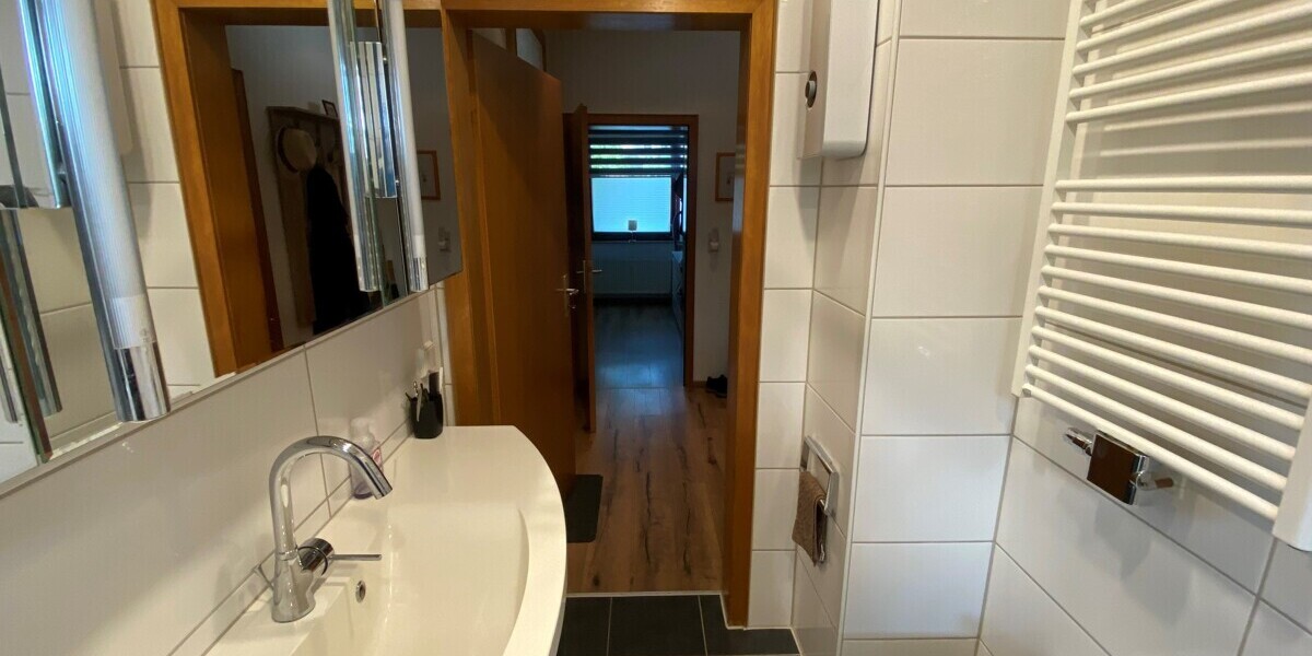 3-Familienhaus mit Garagen in Hattingen - Mehrfamilienhaus, Wohnhaus Hattingen | Angebot:27156593