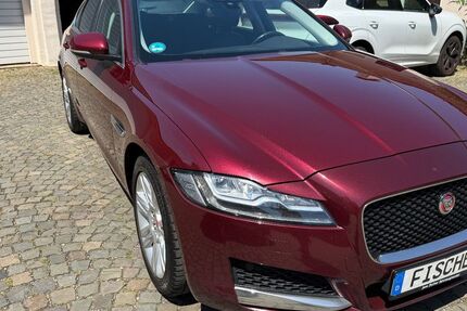Jaguar XF 213.575 km 11.850 &euro; Essen 45131