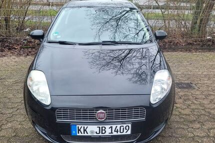 Fiat Punto 127.000 km 1.499 € Duisburg 47228